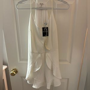 Women’s white romper size medium